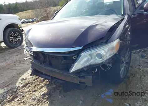 2011 Toyota Avalon Limited из США, поврежденный, VIN 4T1BK3DB0BU435947